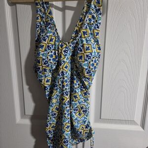 Nicole Miller Vibrant Patterned Padded Tankini Size 8 Nwt